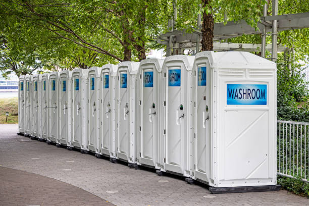 Best Luxury portable toilet rental  in Uniontown, OH