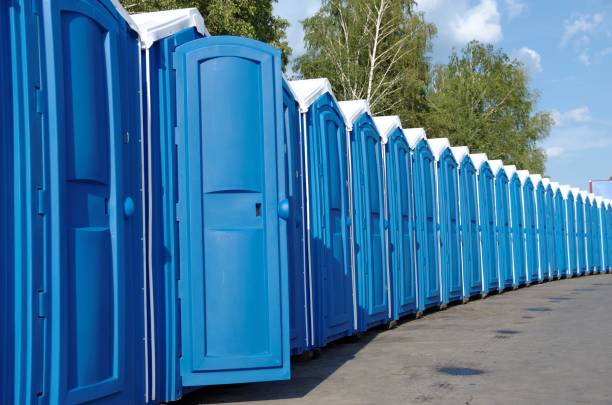 Best Portable toilet rental cost  in Uniontown, OH
